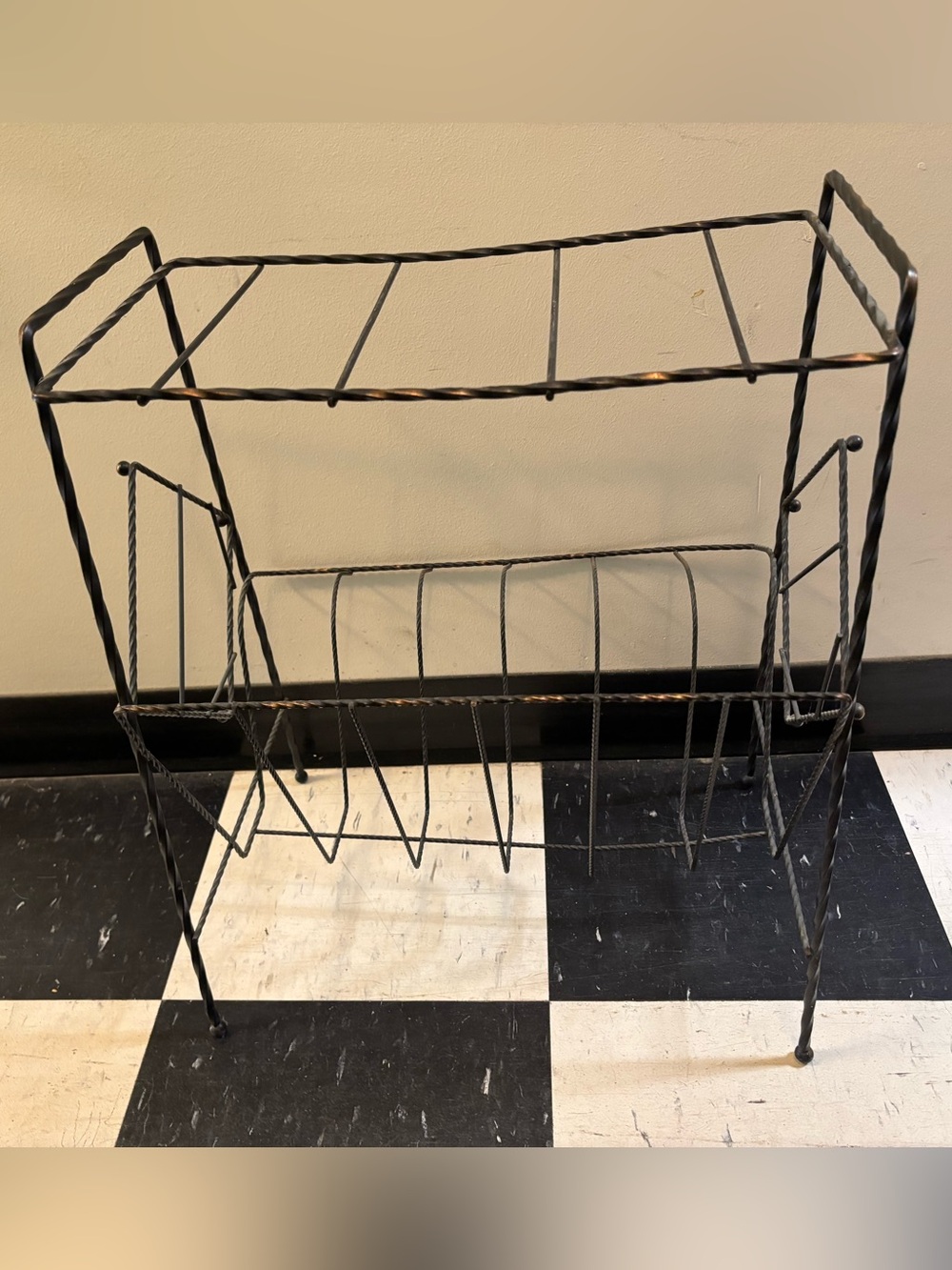 Vintage black wire metal record player stand record magazine holder mcm 1950’s